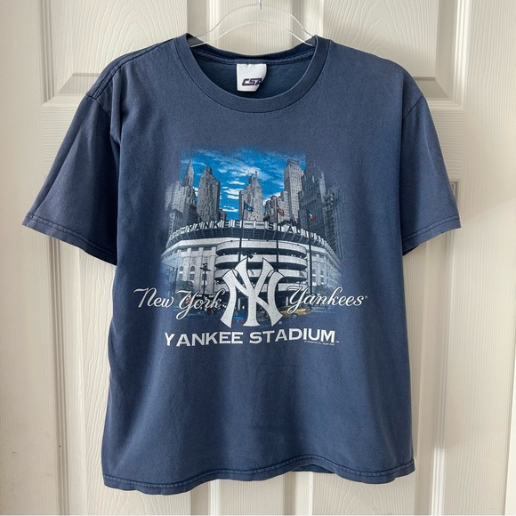 Vintage Yankees Stadium T-Shirt - Picture 1 of 14